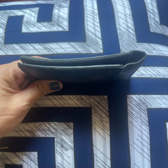 Louis Vuitton Damier Wallet - Picture 9 of 10